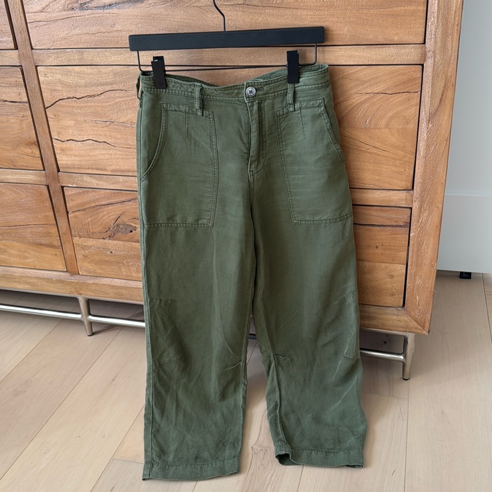 Anthropologie linen pants in size 25